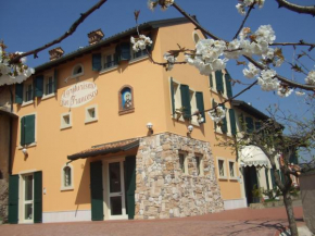 Отель Agriturismo San Francesco  Валеджо-Суль-Минчо